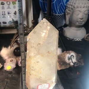 Hematoid quartz tower